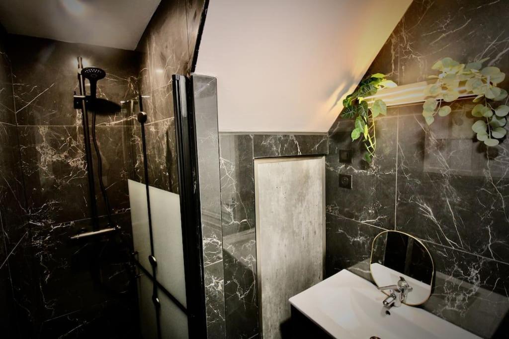 Le Spa Gustave - Sauna, Jacuzzi & Terrasse A روان المظهر الخارجي الصورة