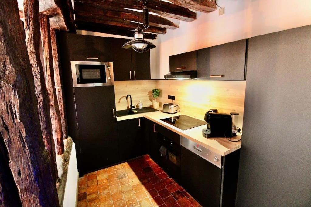 Le Spa Gustave - Sauna, Jacuzzi & Terrasse A روان المظهر الخارجي الصورة